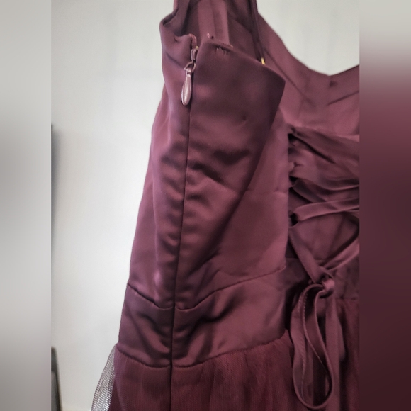 Cache Dress - Picture 3 of 7